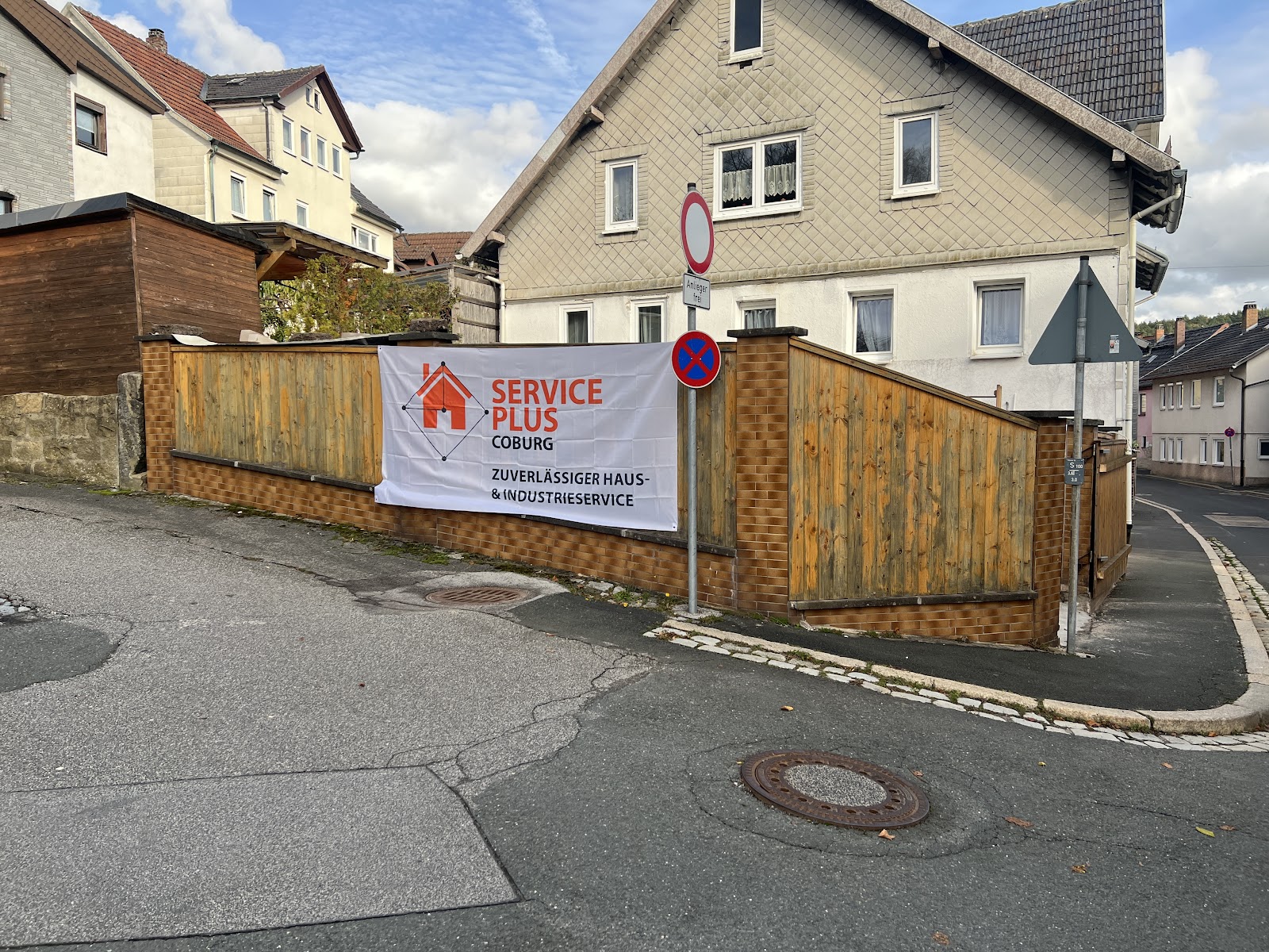 Firmenbanner SERVICE PLUS COBURG, zuverlässiger Haus- und Industrieservice
